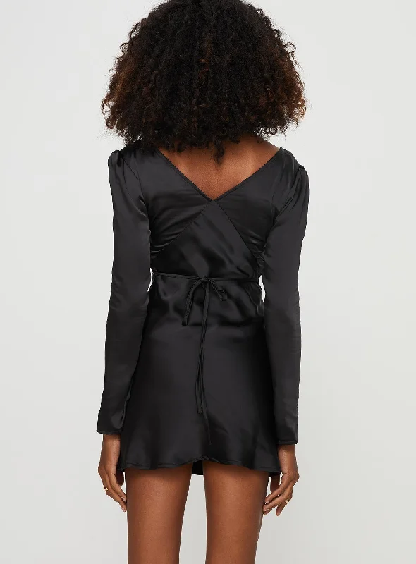 Nellie Long Sleeve Mini Dress Black