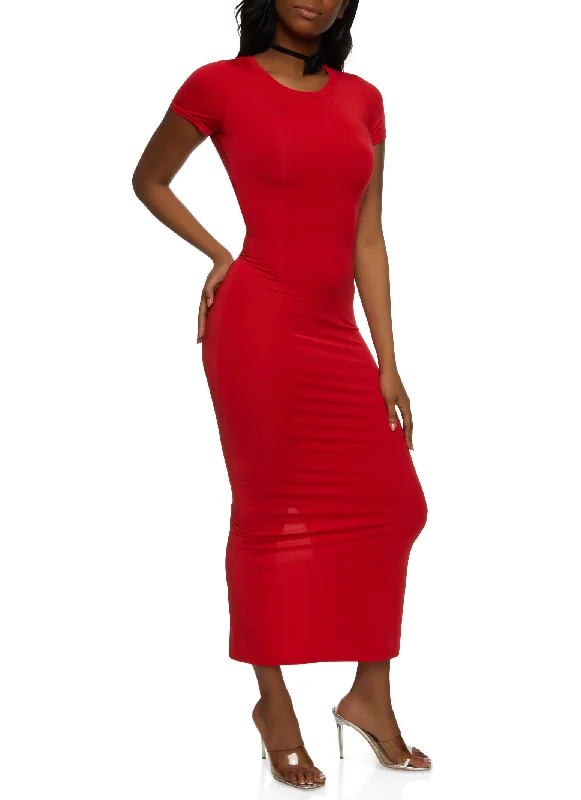 Daisy Solid Crew Neck Maxi Dress