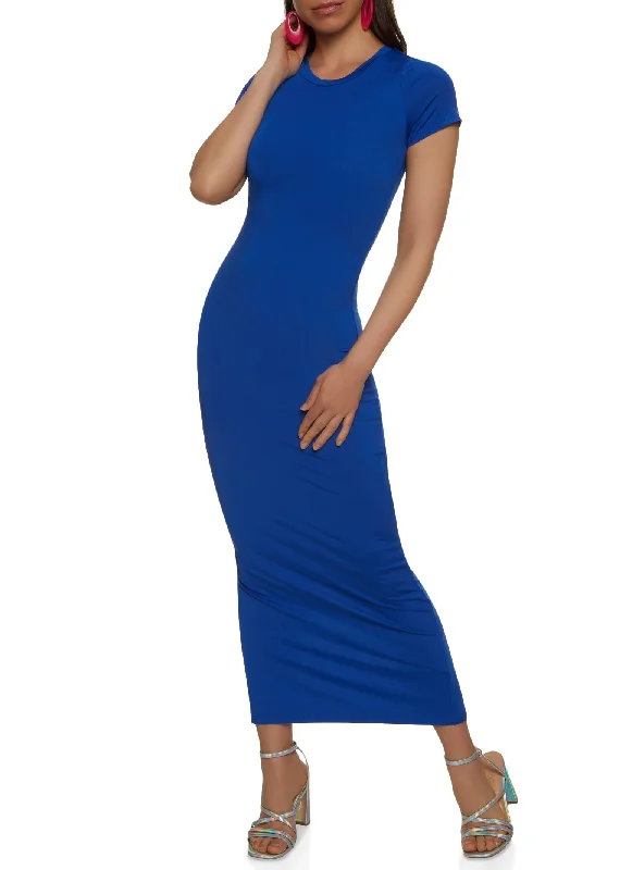 Daisy Solid Crew Neck Maxi Dress