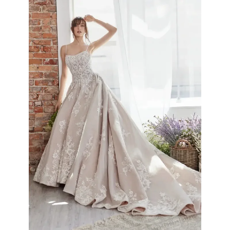 Norvinia by Sottero and Midgley