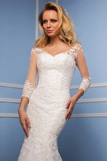 Mermaid 3-4 Sleeve V-Neck Appliqued Lace Wedding Dress With Chapel Train